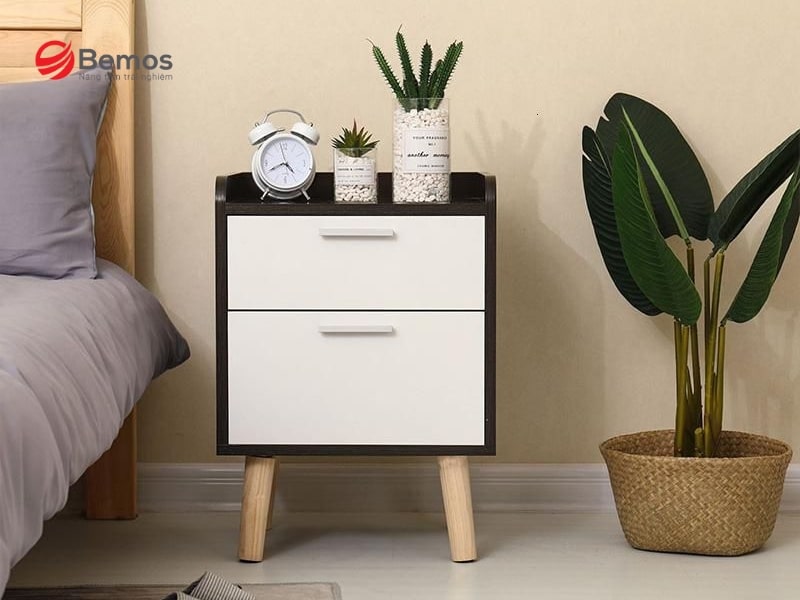 Chọn tủ đầu giường có kích thước hài hòa với không gian phòng ngủ 