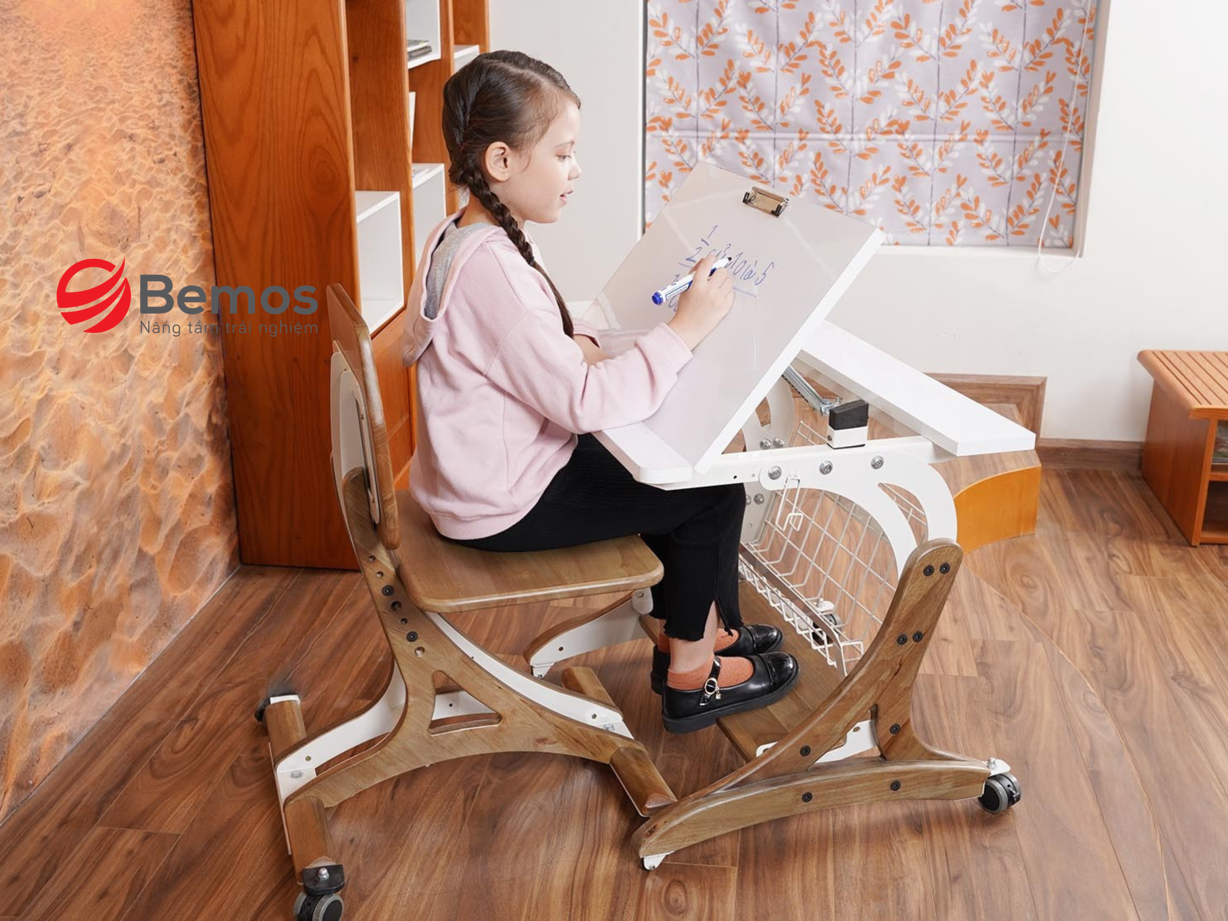 ban-hoc-cho-be-gai-lop-1-4