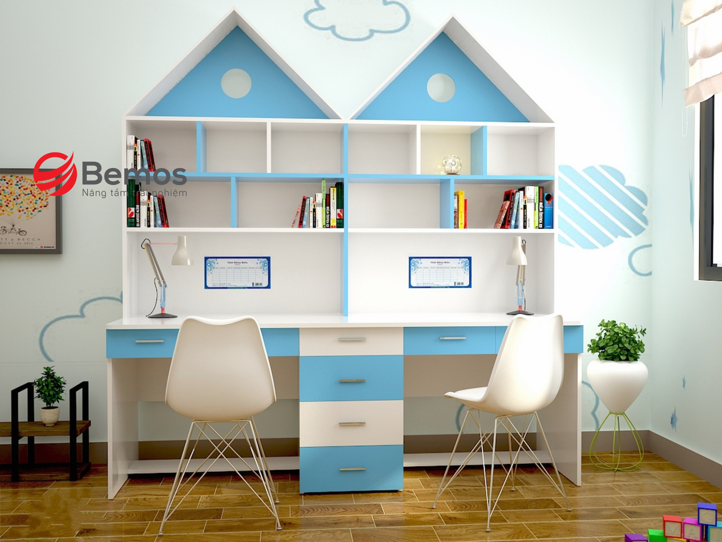 ban-hoc-nhua-cho-be-trai-1