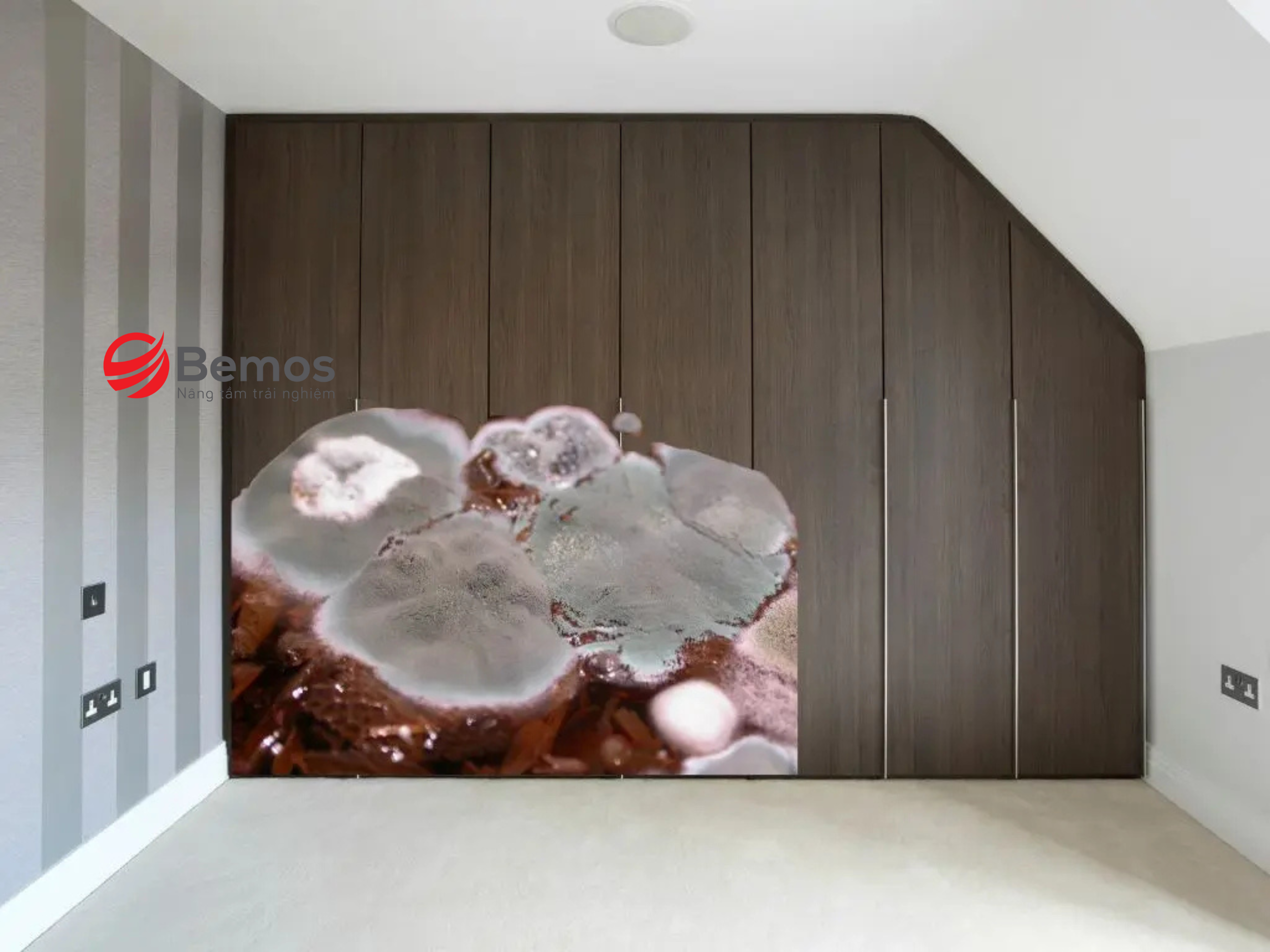 Mẹo Chống Ẩm Mốc Cho Tủ Quần Áo Vào Mùa Nồm