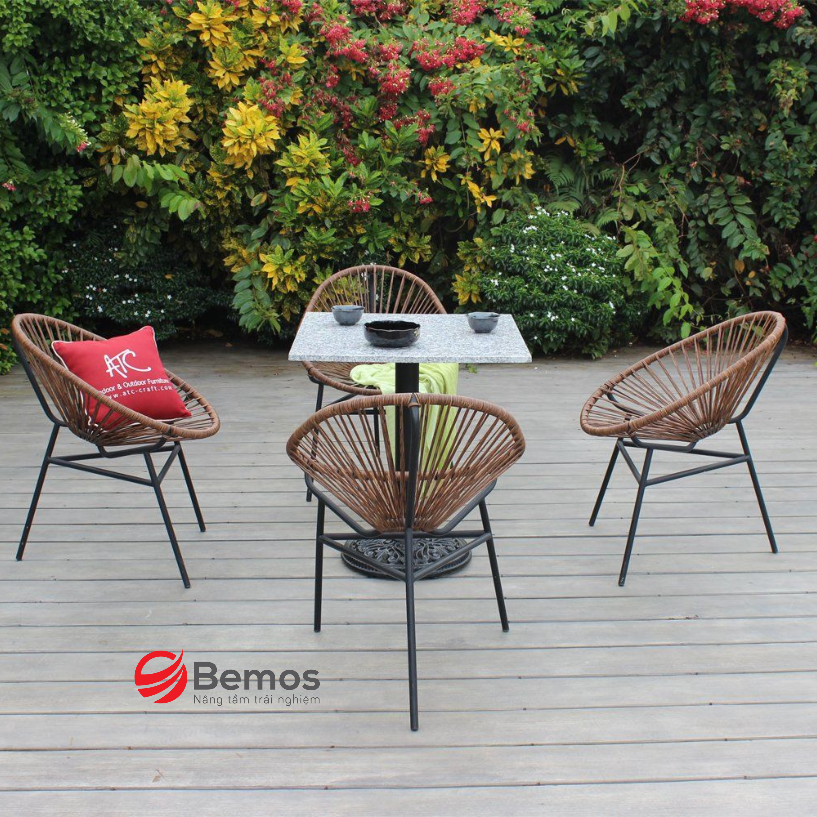 bo-ban-ghe-ngoai-troi-2
