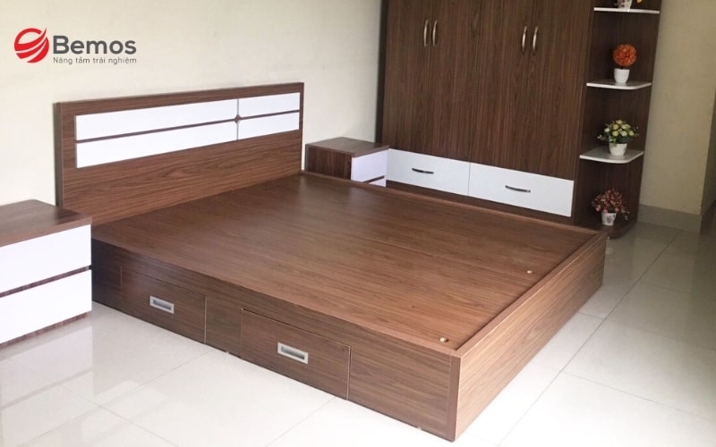 So sánh giá cả để chọn mua giường ngủ bằng gỗ phù hợp ngân sách