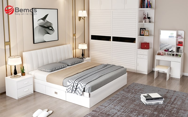 Thường xuyên vệ sinh để giường trắng luôn được sạch sẽ, bền đẹp