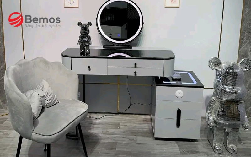 Chọn bàn trang điểm hài hòa với nội thất phòng ngủ màu xám