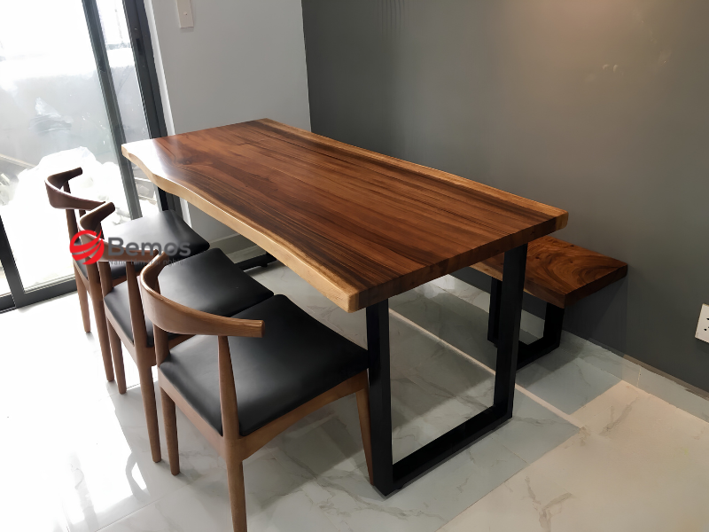 Bàn gỗ me tây chân sắt