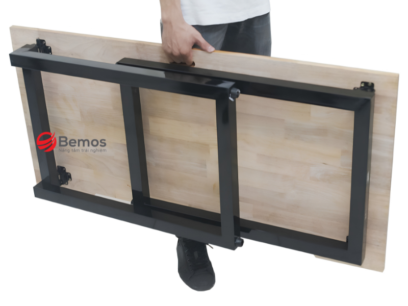 Đặc điểm của bàn gỗ thông chân sắt