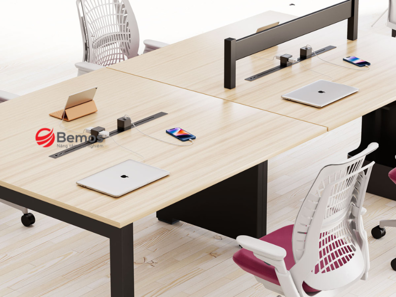 20+ Mẫu Bàn Họp Có Ổ Điện Siêu Tiện Lợi Cho Dân Văn Phòng