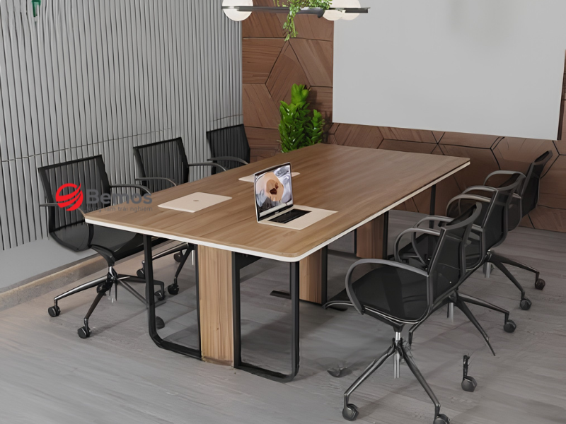 Đặc điểm của bàn họp văn phòng chân sắt
