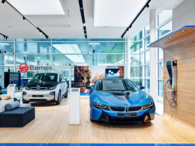 Ánh sáng là yếu tố quan trọng của showroom xe