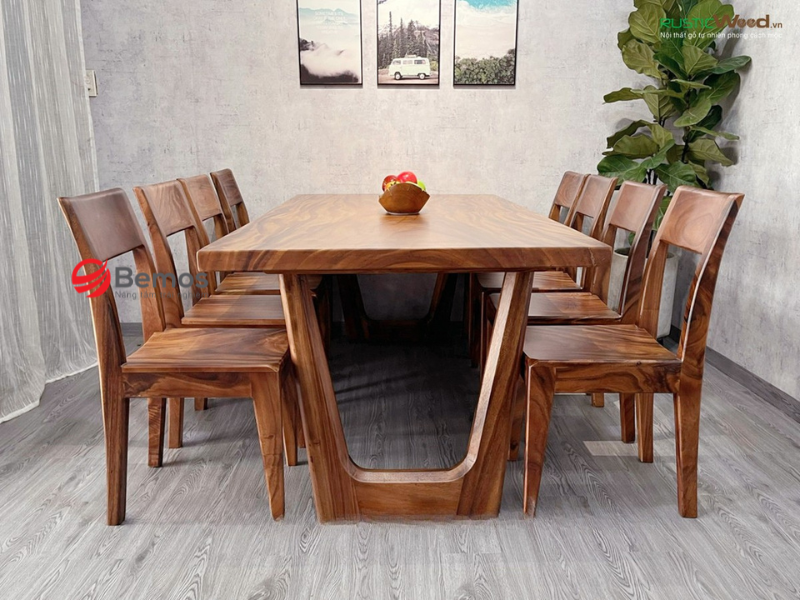 Sản xuất bàn ăn gỗ tự nhiên