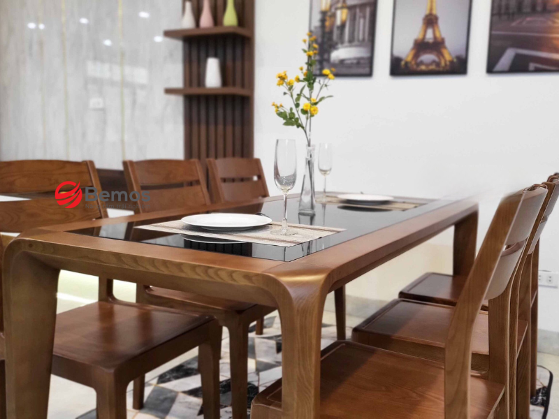 Vai trò của bàn ăn gỗ tự nhiên
