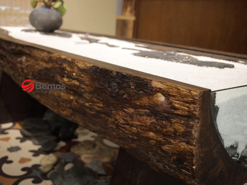 50+ Mẫu Bàn Gỗ Lũa Mang Lại Nét Đẹp Mộc Mạc Và Tinh Tế Cho Phòng Khách