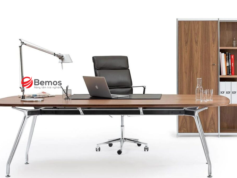 Bàn làm việc 2m thể hiện sự chuyên nghiệp trong công việc