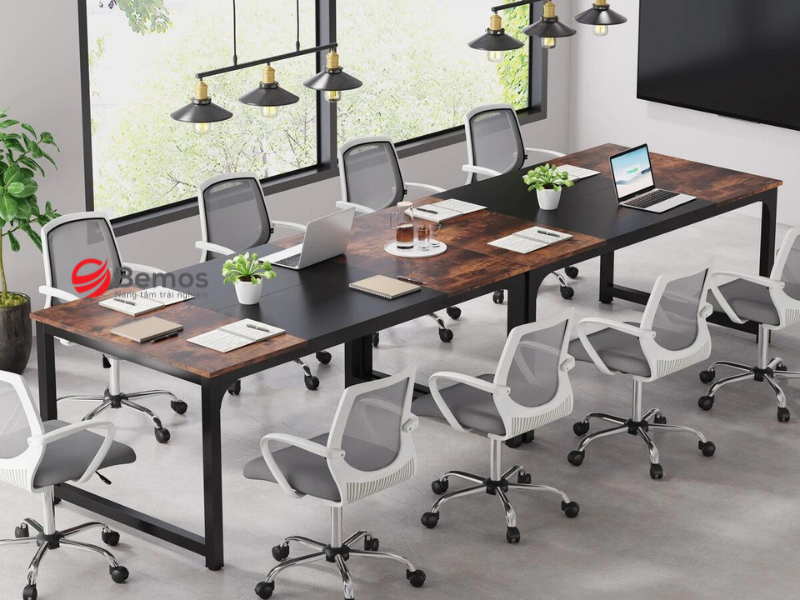 Bàn văn phòng chân sắt – Lựa chọn hoàn hảo cho không gian làm việc chuyên nghiệp 